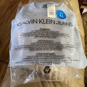 CALVIN KLEIN Sweater